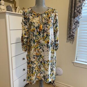 Tolani Women Dress in Beautiful Silk Print Size Small NWT
